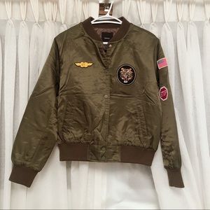 Forever 21 bomber jacket